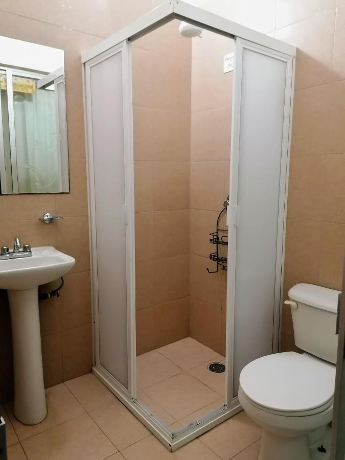 Casa Adriana Hostel Puerto Vallarta Szoba fotó