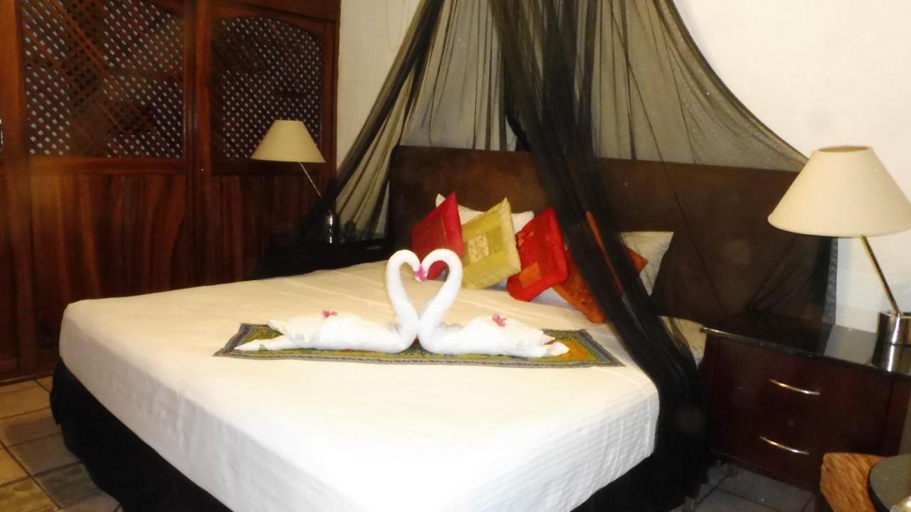 Casa Adriana Hostel Puerto Vallarta Szoba fotó